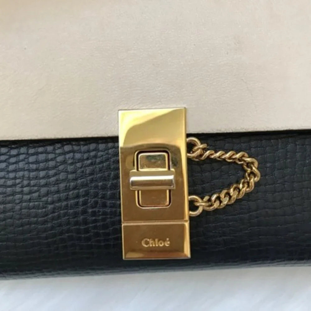 CHLOE Drew Zippy Wallet EUC
